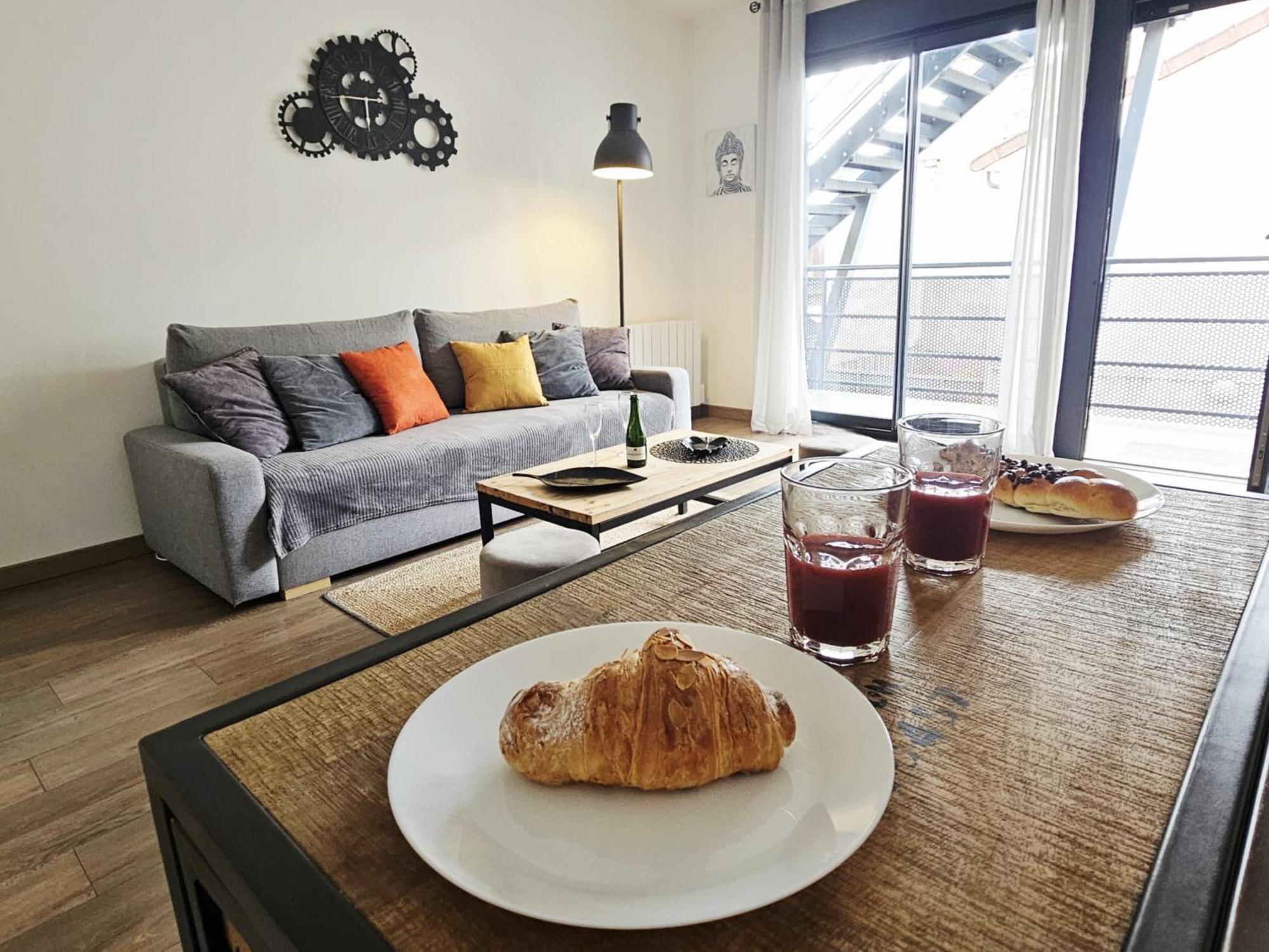 Passage Secret - Ideal Pro, Couples, Familles & Amis - Le Calme En Hypercentre - Wifi Haut Debit - Netflix - Machine A Laver - Gare, Cathedrale, Commerces, Restaurants & Transports En Commun A Moins De 10 Minutes A Pied Reims Bagian luar foto